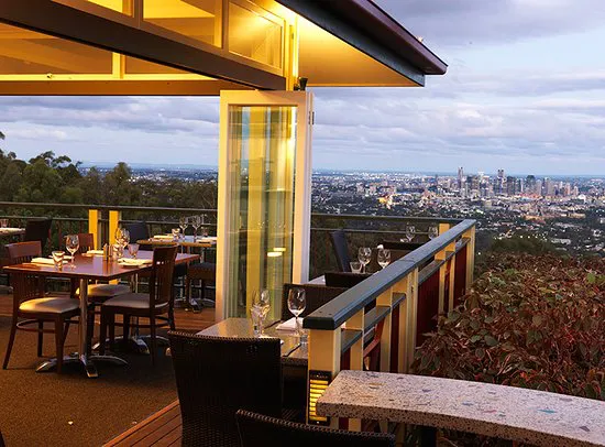 Summit Restaurant & Bar