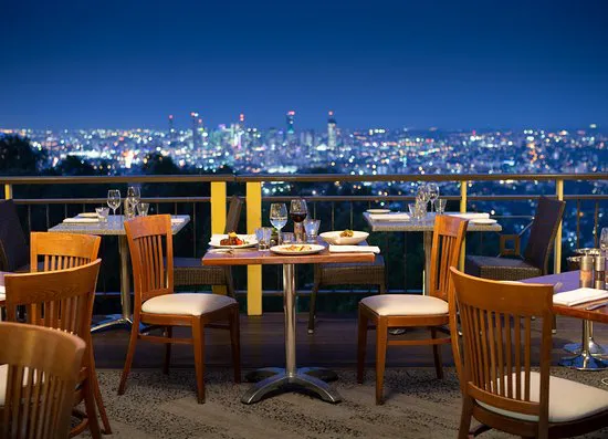 Summit Restaurant & Bar