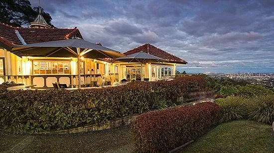 Summit Restaurant & Bar