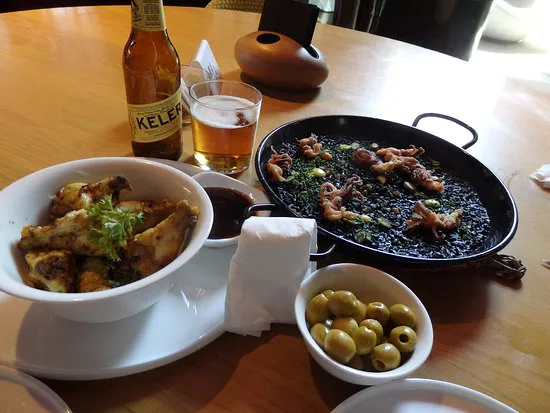 كافتيريا متحف رينا صوفيا الوطني للفنون، مدريد