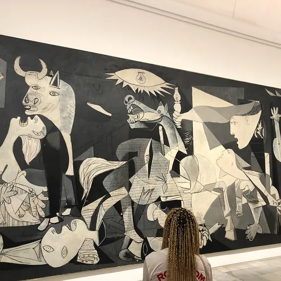 كافتيريا متحف رينا صوفيا الوطني للفنون، مدريد