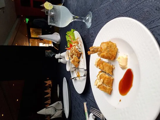 مطعم ريد لوتس، لاهور