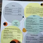 مطعم سمولينسكي، أكرا - غانا