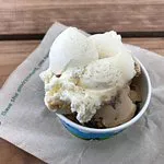 Ben and Jerry's Surfers Paradise (باللغة الإنجليزية).