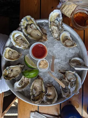 سوق السمك نصف شل