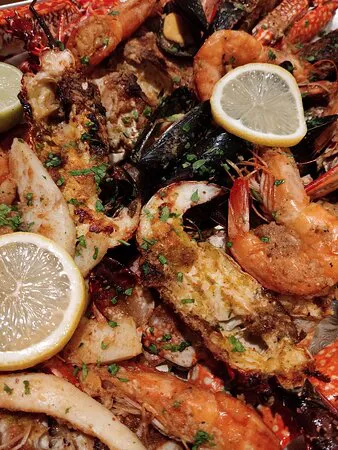 Dananeer Seafood & Steak House