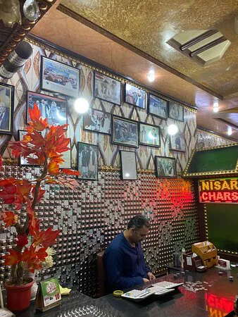 نزار تشارسي تيكا