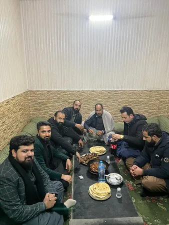 نزار تشارسي تيكا