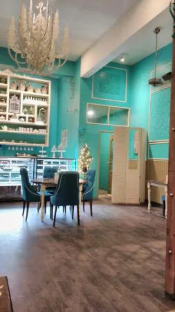 مقهى الجادة السادسة