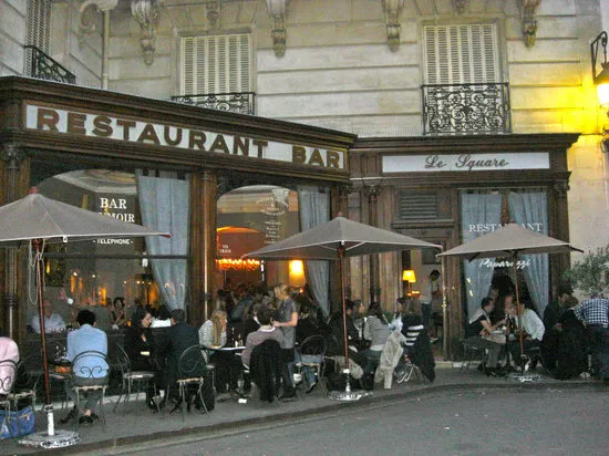 Le Square - Restaurant Paparazzi