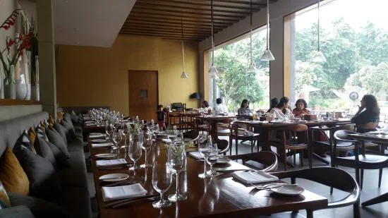 مطعم ون جولدن مايل، نيودلهي