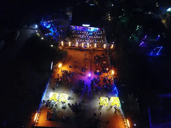 مطعم بيتش كوين