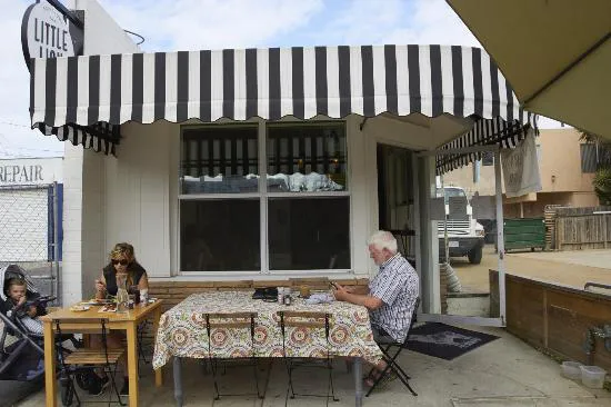 Little Lion Cafe