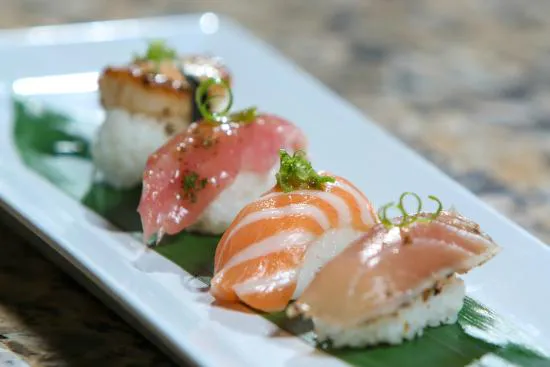 روك آند رولز سوشي لاونج