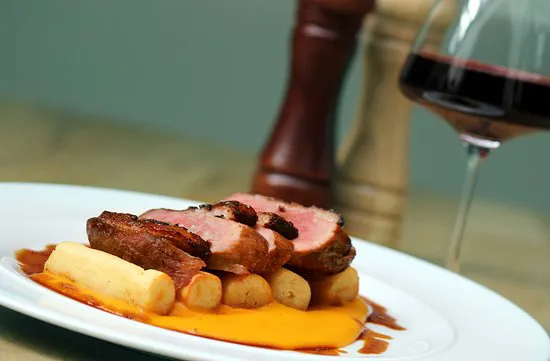 مطعم أو ميسيناسي، براغ