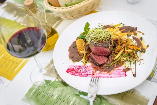 مطعم لاكروما