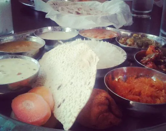 منتديات بيسترو