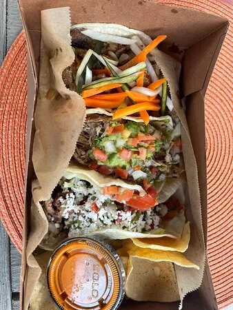 إيست بيتش تاكوس