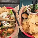 إيست بيتش تاكوس