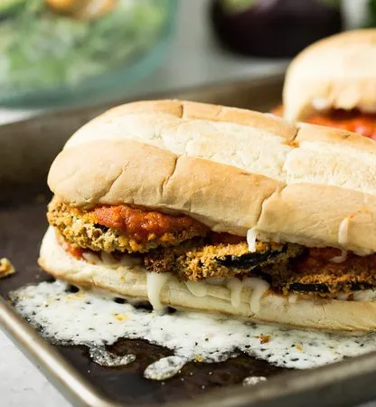 الوحش الغواصات