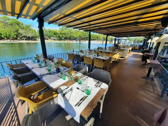 مطعم روبنسون