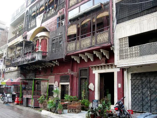 مطعم كوكو دن، لاهور