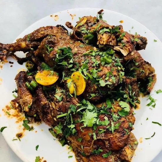 مطعم كوكو دن، لاهور