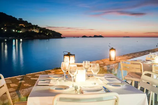 Sphere Restaurant & Lounge Bar