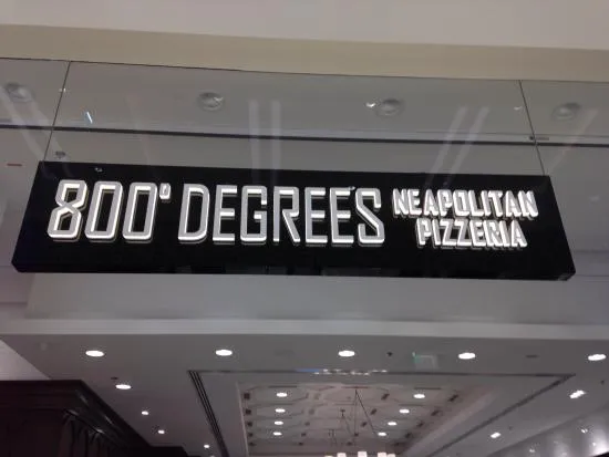 800 Degrees Pizzeria