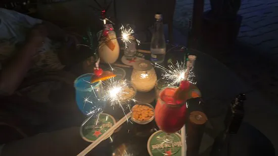 Levante Cafe Restaurant Cocktail Bar