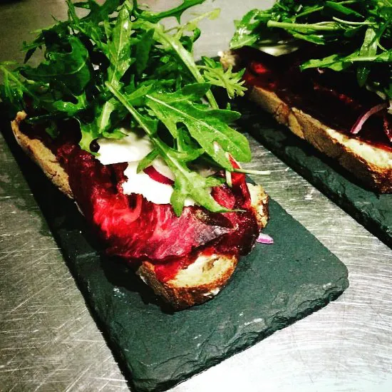 العظام والزجاجات