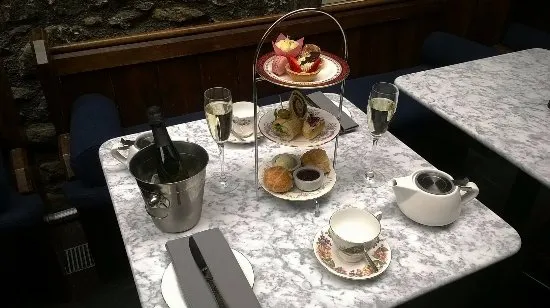 تي رومز - إدنبرة كاسل