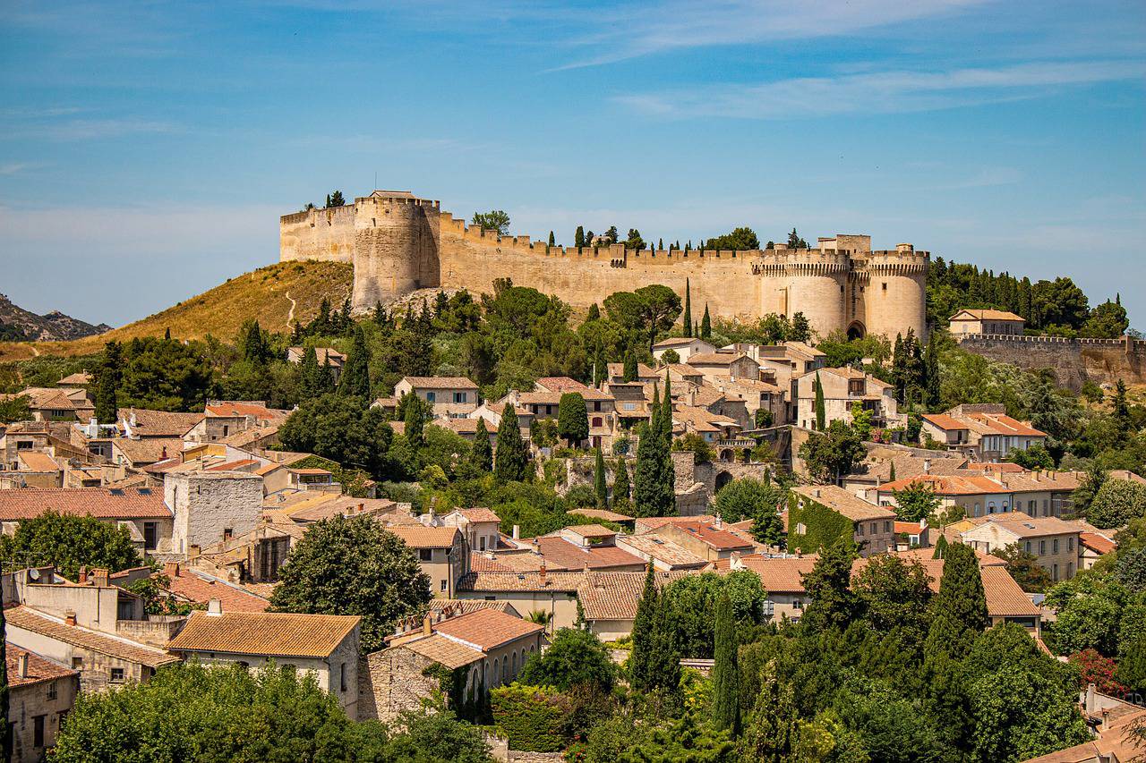 Avignon tourism