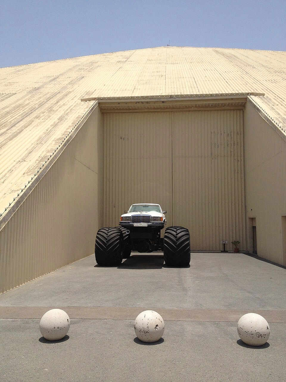 Emirates National Auto Museum