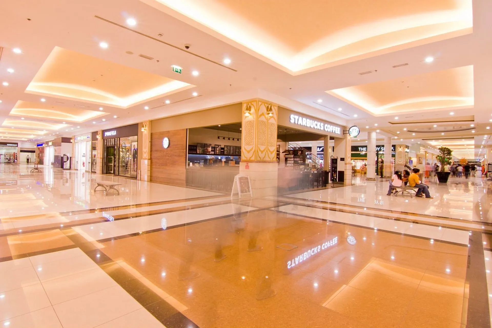 Explore Al Khor Mall 