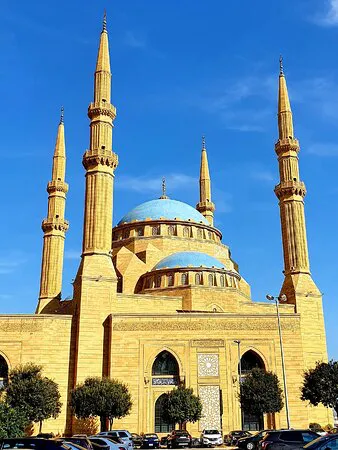 Explore Mohammad Al-Amin Mosque 