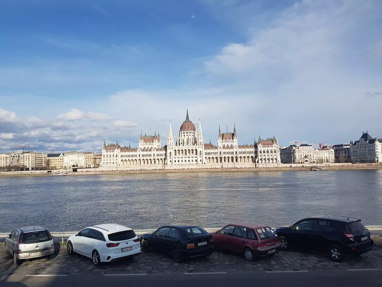 مبنى البرلمان الهنغاري