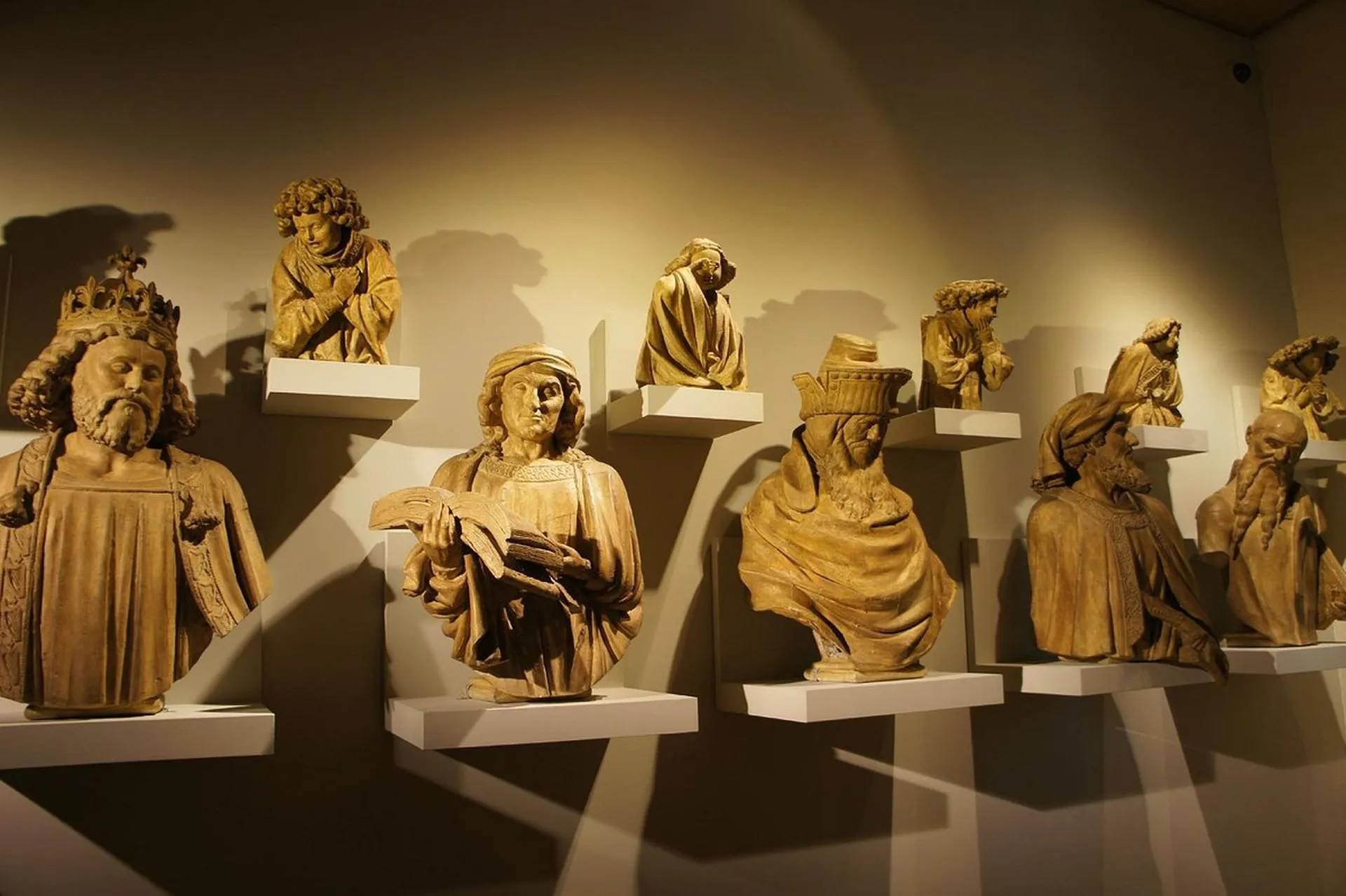 Explore Musee des Beaux-Arts de Dijon 