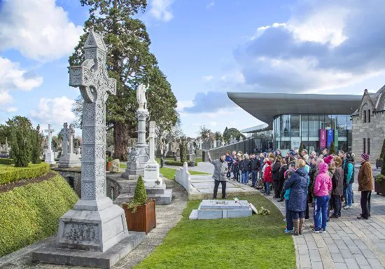 تجربة جلاسنيفين - مقبرة أيرلندا الوطنية