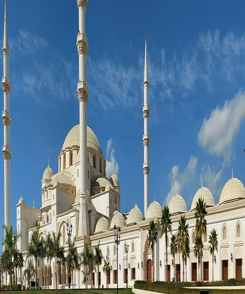 اكتشف مسجد الشيخ زايد - الفجيرة 