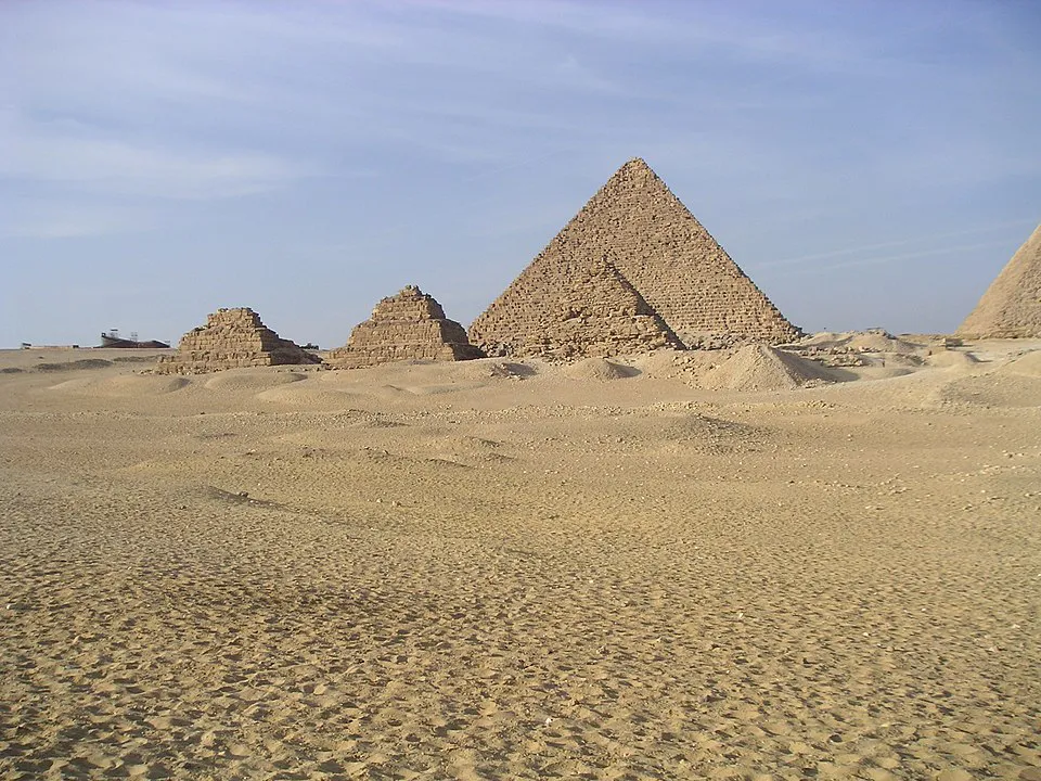 Explore Giza