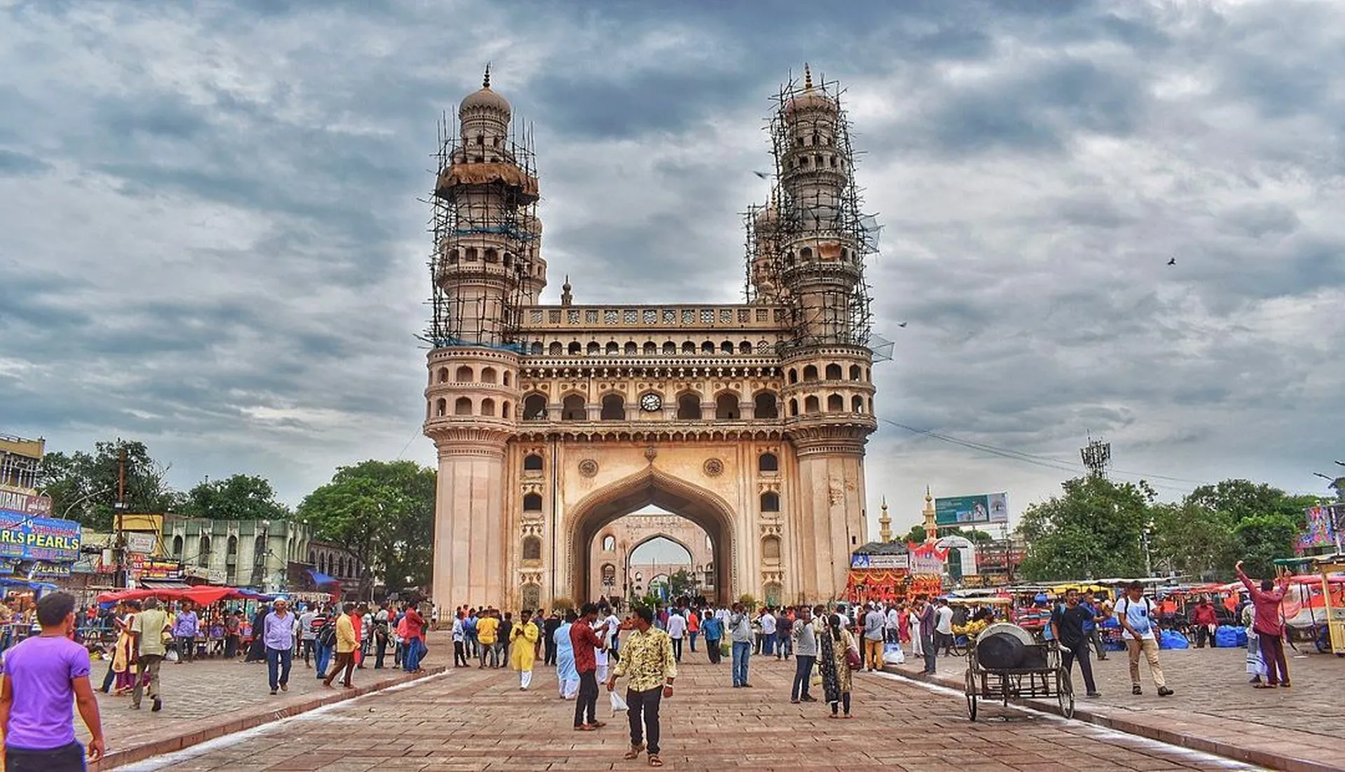 Explore Hyderabad