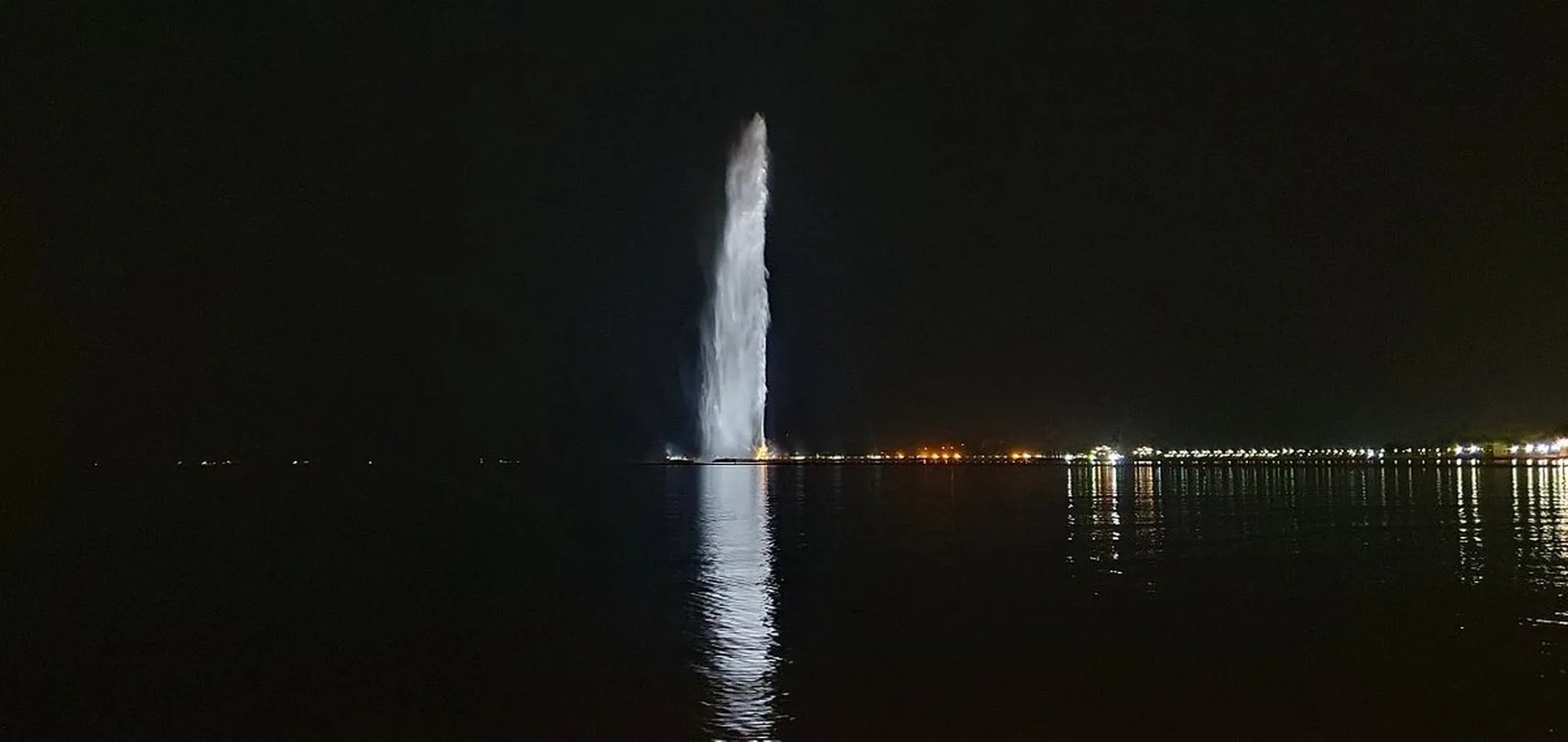 Explore King Fahd's Fountain 