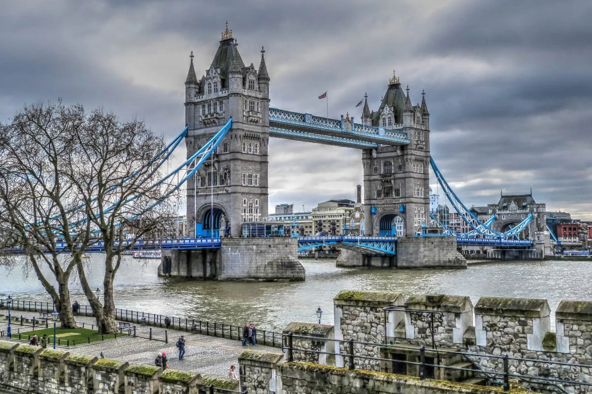 Explore Tower Bridge 