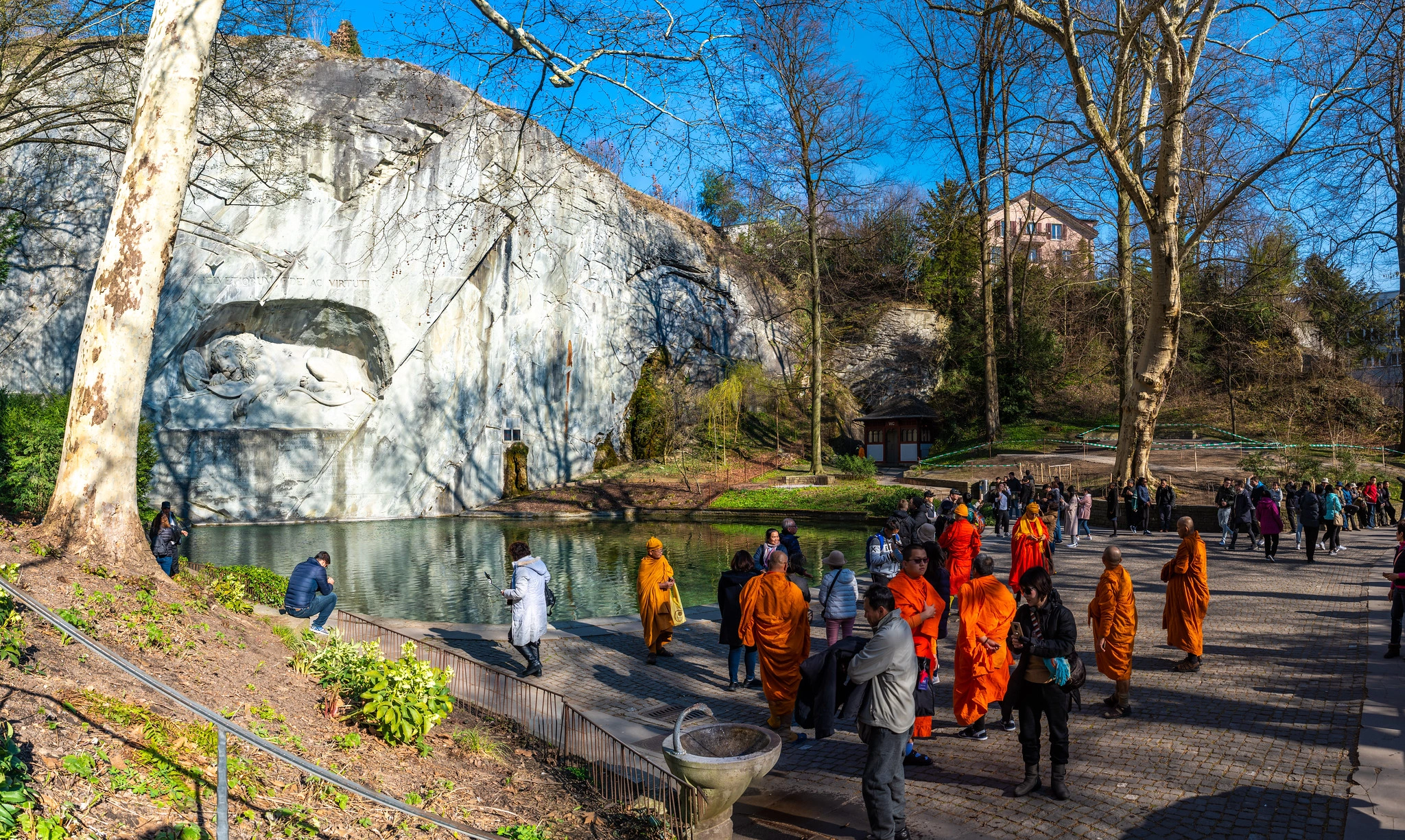 Lion Monument (Löwendenkmal)