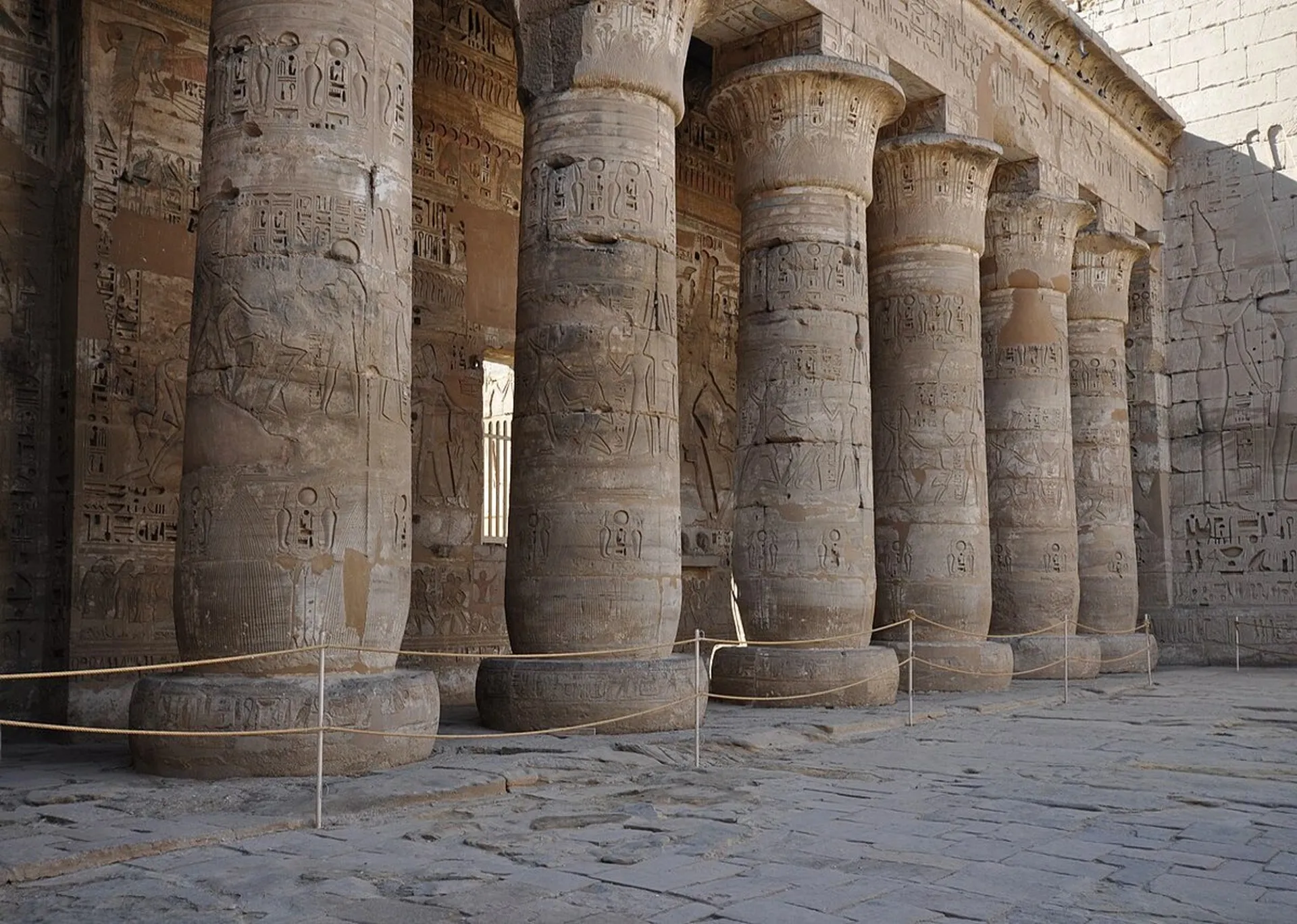 Explore Luxor