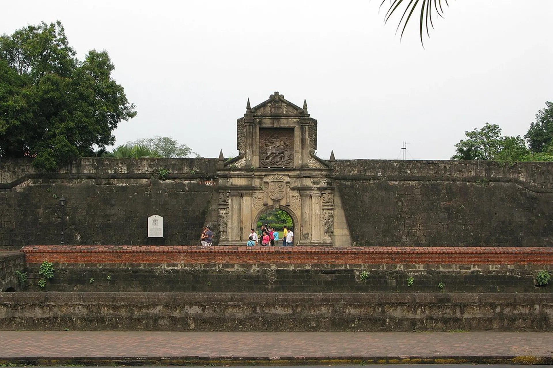Explore Fort Santiago 