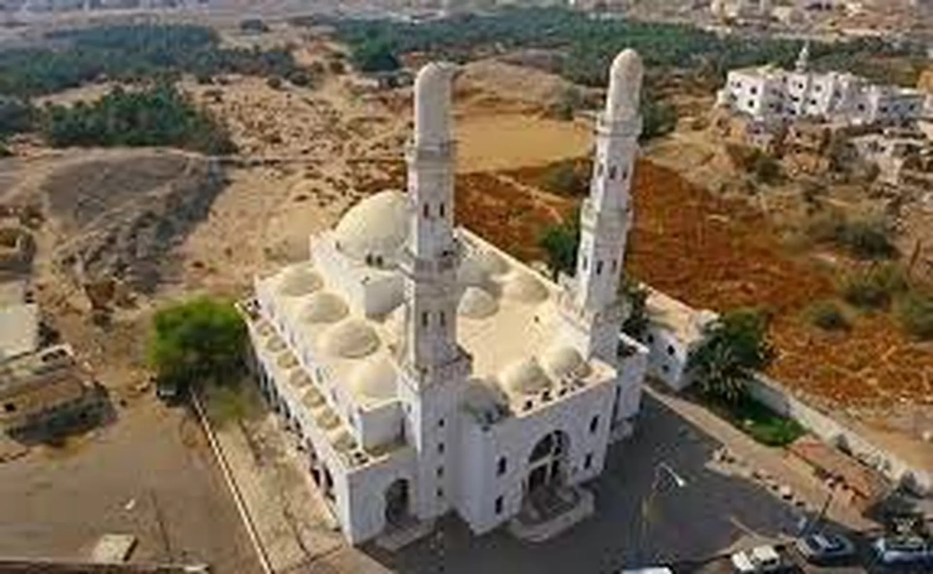 مسجد بدر / مسجد العريش