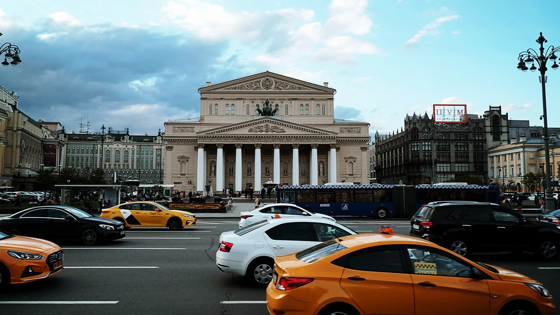 Explore Bolshoi Theatre 