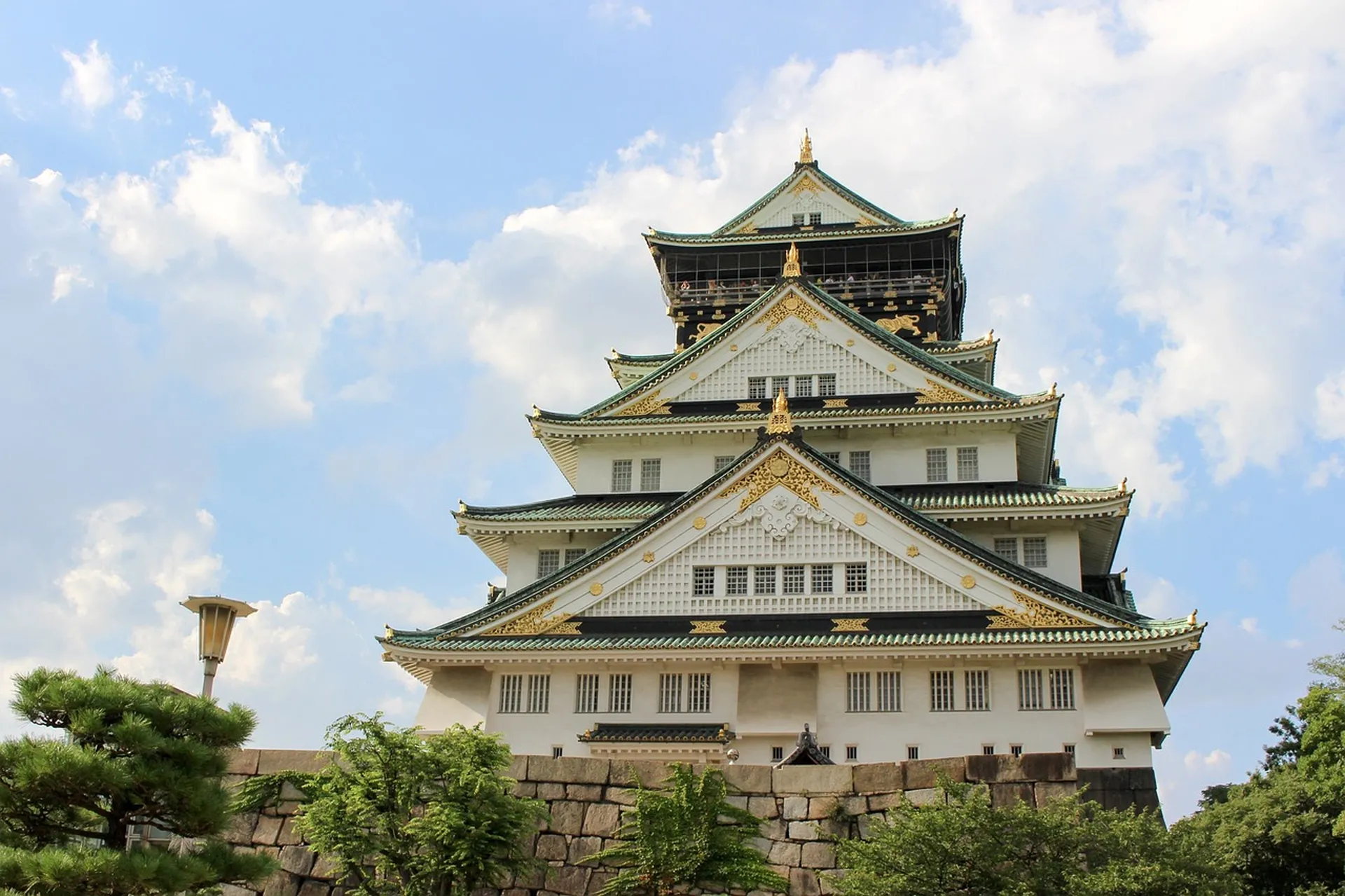 اكتشف قلعة أوساكا 